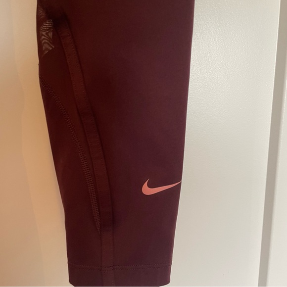 Nike- SZ S Dri-Fit Maroon Leggings - Picture 3 of 6